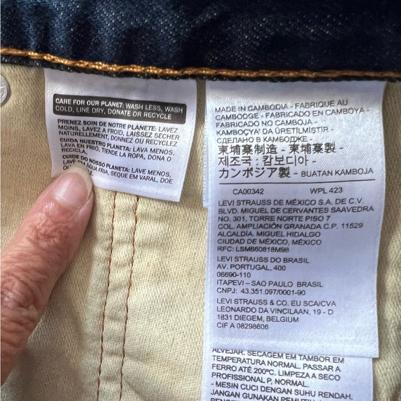 NWT Men's faded Denim Shorts - Picture 6 of 6